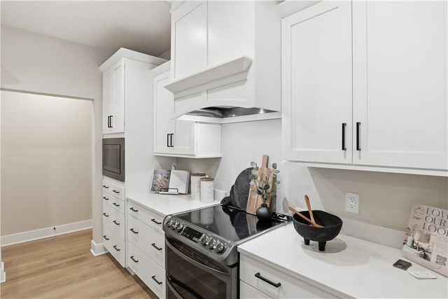 5 Tall Castle Lane, Penfield, NY 14526