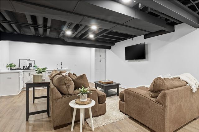 5 Tall Castle Lane, Penfield, NY 14526