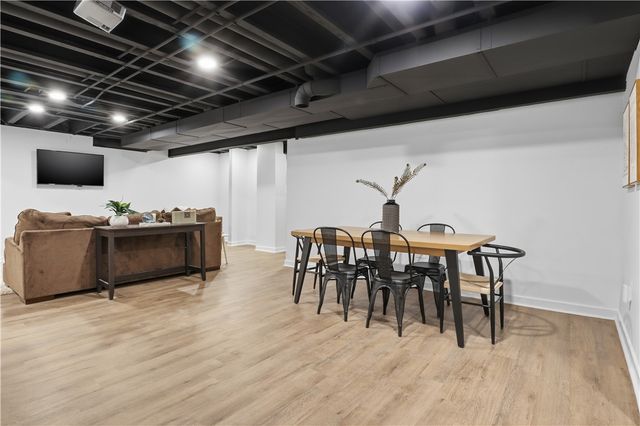 5 Tall Castle Lane, Penfield, NY 14526