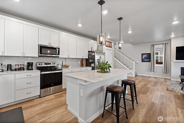 1503 27th Street NW, Puyallup, WA 98371