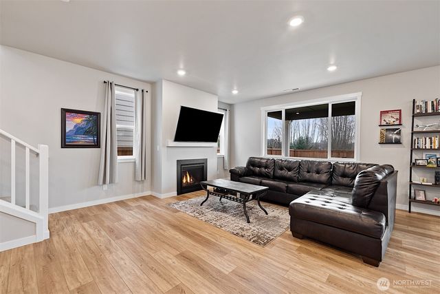 1503 27th Street NW, Puyallup, WA 98371