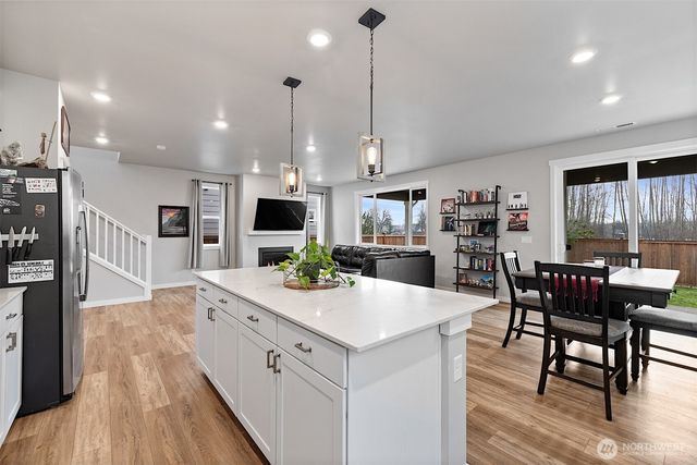 1503 27th Street NW, Puyallup, WA 98371