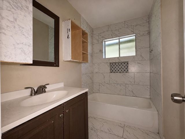 12610 S Coast Drive, Houston, TX 77047
