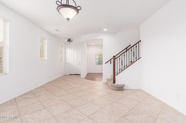 1122 W DAWN Drive, Tempe, AZ 85284