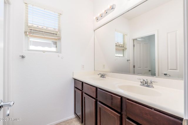 1122 W DAWN Drive, Tempe, AZ 85284