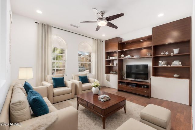 1122 W DAWN Drive, Tempe, AZ 85284