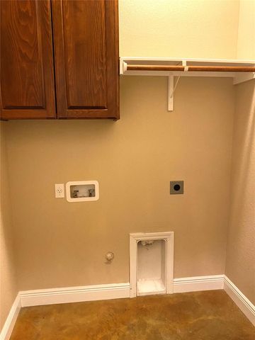 132 Akaloa DR, Bastrop, TX 78602
