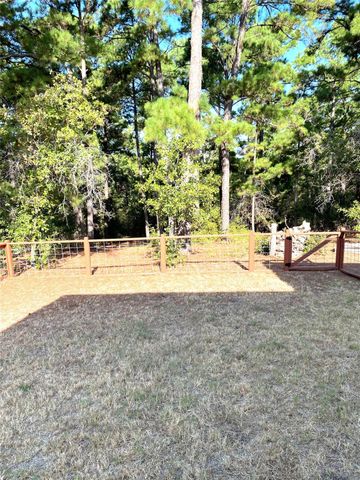 132 Akaloa DR, Bastrop, TX 78602