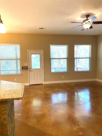 132 Akaloa DR, Bastrop, TX 78602