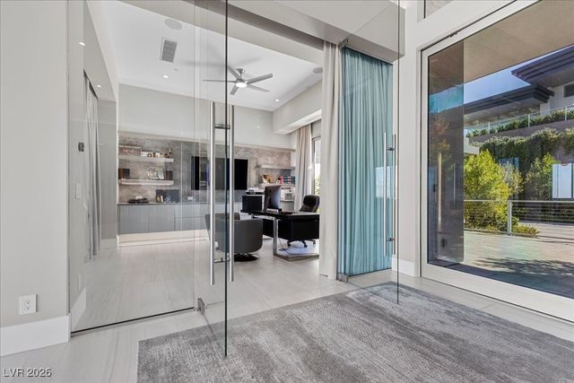 615 Scenic Rim Drive, Henderson, NV 89012