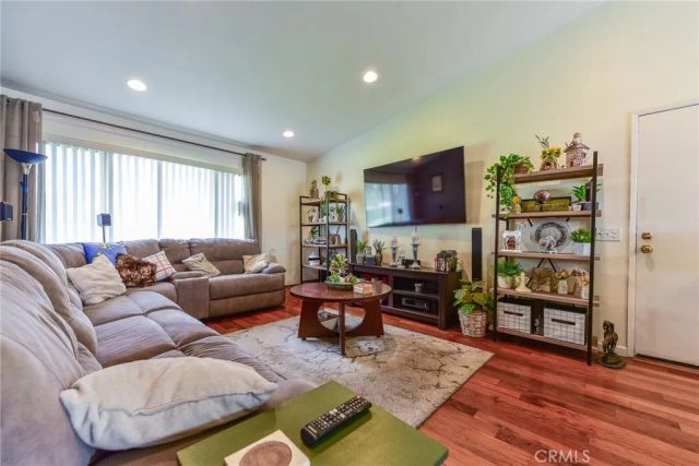 5025 Brooklawn, Riverside, CA 92504