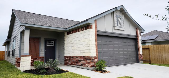 207 Tejas Village Parkway, Beasley, TX 77417