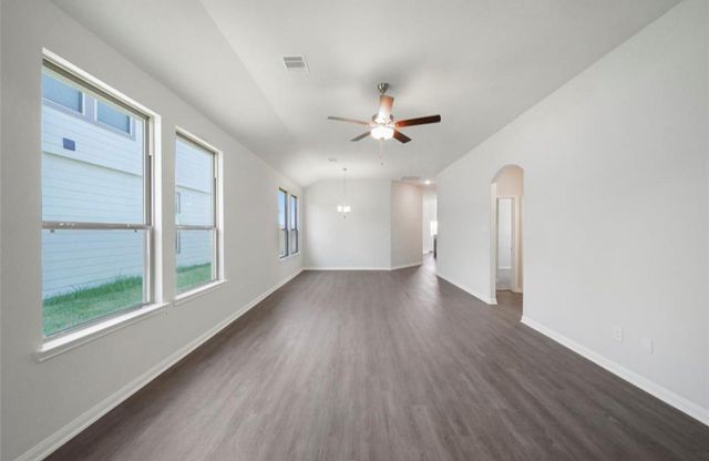 207 Tejas Village Parkway, Beasley, TX 77417