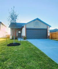 207 Tejas Village Parkway, Beasley, TX 77417
