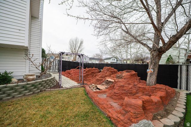 6276 W CONTADORA DR, West Valley City, UT 84128