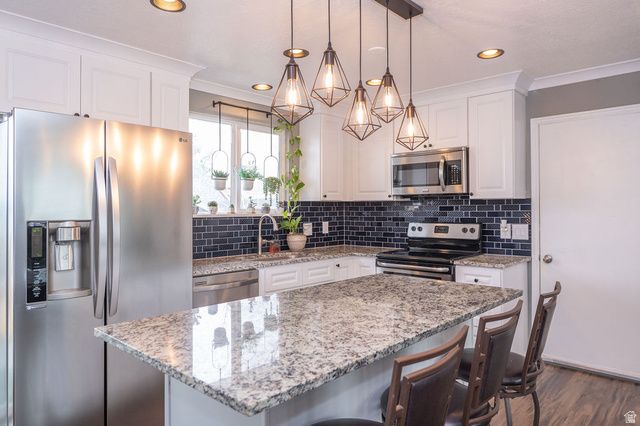 6276 W CONTADORA DR, West Valley City, UT 84128