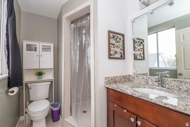 6276 W CONTADORA DR, West Valley City, UT 84128