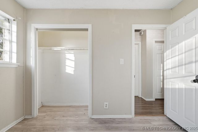 111 S 162nd East Avenue, Tulsa, OK 74108