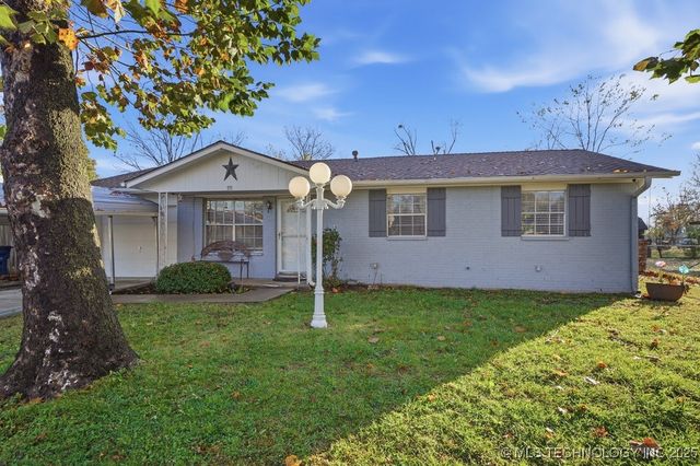 111 S 162nd East Avenue, Tulsa, OK 74108