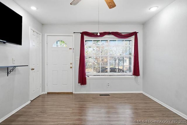 111 S 162nd East Avenue, Tulsa, OK 74108