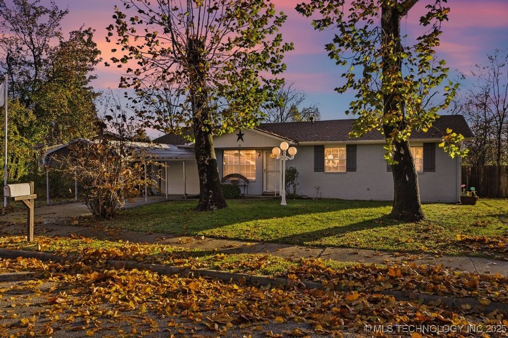 111 S 162nd East Avenue, Tulsa, OK 74108