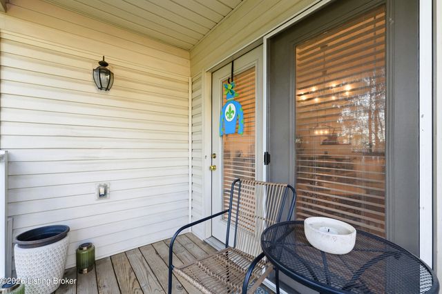 9419 Magnolia Ridge Dr 202, Louisville, KY 40291