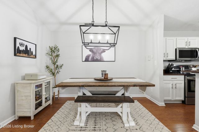 9419 Magnolia Ridge Dr 202, Louisville, KY 40291