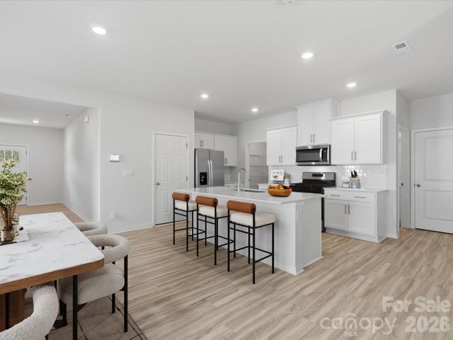 5211 Reedy Ridge Road, Charlotte, NC 28215