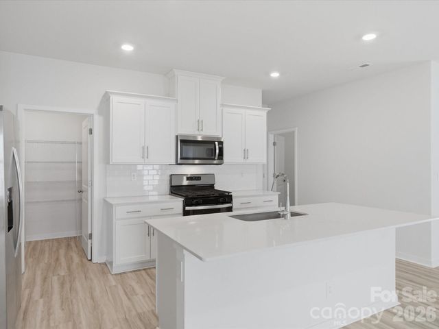 5211 Reedy Ridge Road, Charlotte, NC 28215