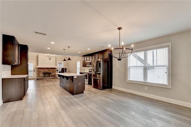 131 Brookstone Drive, Carrollton, GA 30116