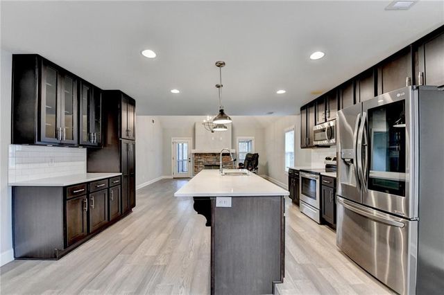 131 Brookstone Drive, Carrollton, GA 30116