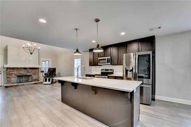 131 Brookstone Drive, Carrollton, GA 30116