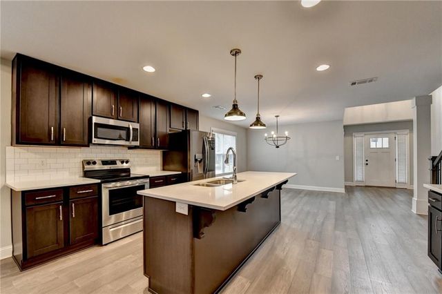 131 Brookstone Drive, Carrollton, GA 30116