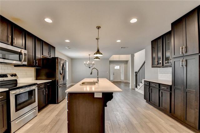 131 Brookstone Drive, Carrollton, GA 30116