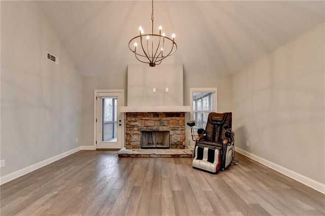 131 Brookstone Drive, Carrollton, GA 30116