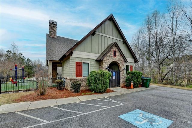 131 Brookstone Drive, Carrollton, GA 30116
