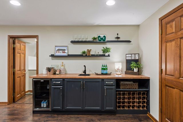 7220 Monardo Lane, Edina, MN 55435