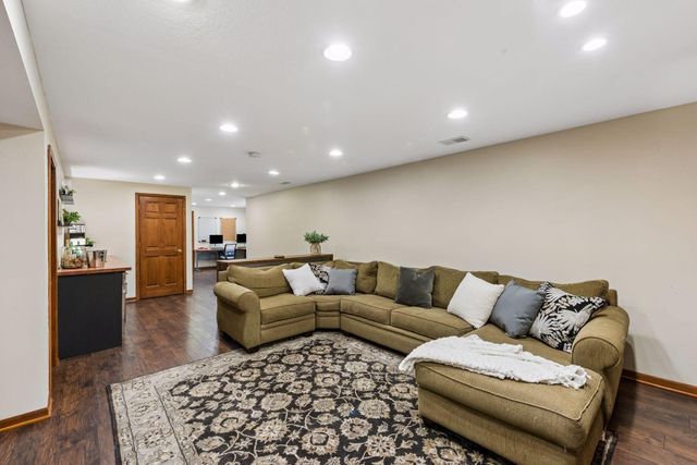 7220 Monardo Lane, Edina, MN 55435