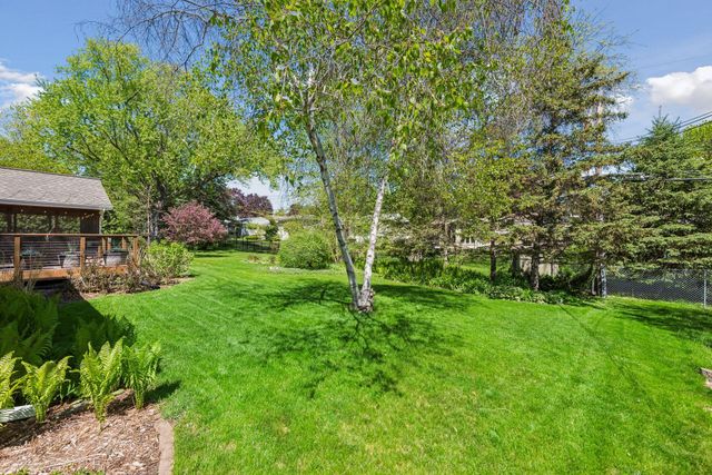7220 Monardo Lane, Edina, MN 55435