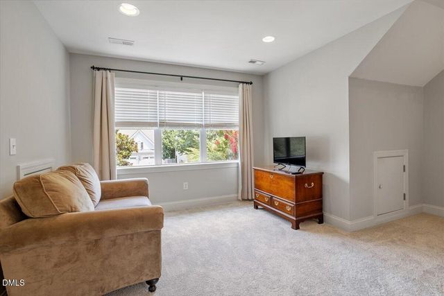 204 Charlesfort Lane, Holly Springs, NC 27540
