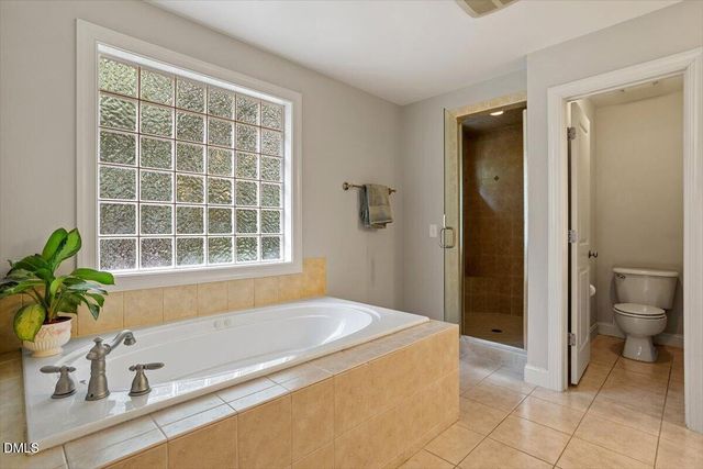 204 Charlesfort Lane, Holly Springs, NC 27540