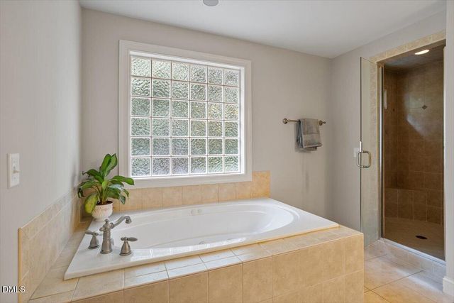 204 Charlesfort Lane, Holly Springs, NC 27540