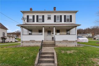 428 E Liberty Street, Lowellville, OH 44436