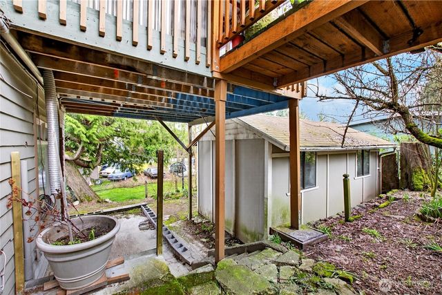 12260 Des Moines Memorial Drive S, Seattle, WA 98168