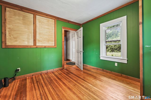 132 East Lake Street, Winchester, CT 06098