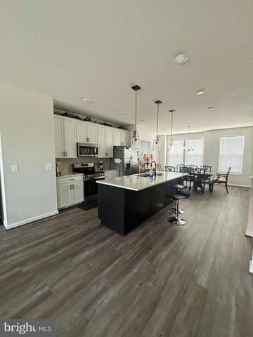 4105 BOLTON CT, Fredericksburg, VA 22408