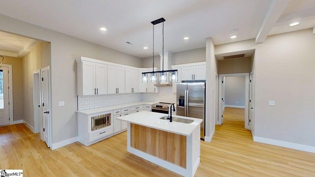 540 Dillon Street, Chesnee, SC 29323