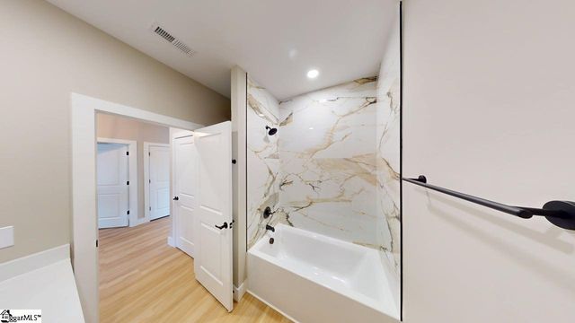 540 Dillon Street, Chesnee, SC 29323