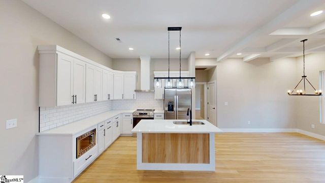 540 Dillon Street, Chesnee, SC 29323