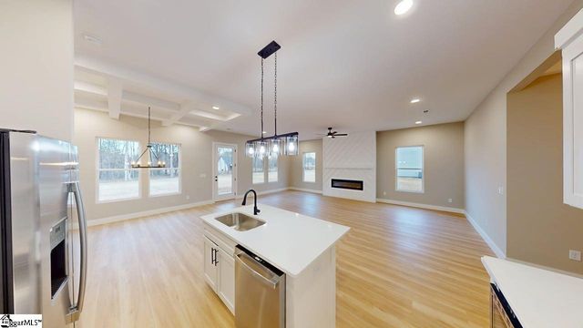 540 Dillon Street, Chesnee, SC 29323